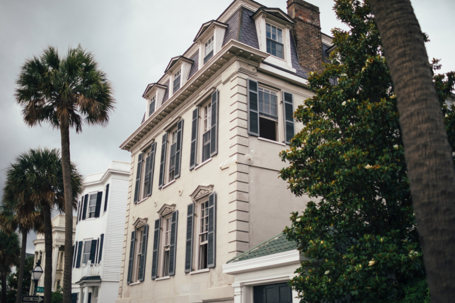 Charleston Charming Houses - Travel Guide: 36 hours in Charleston, SC // NotJessFashion.com