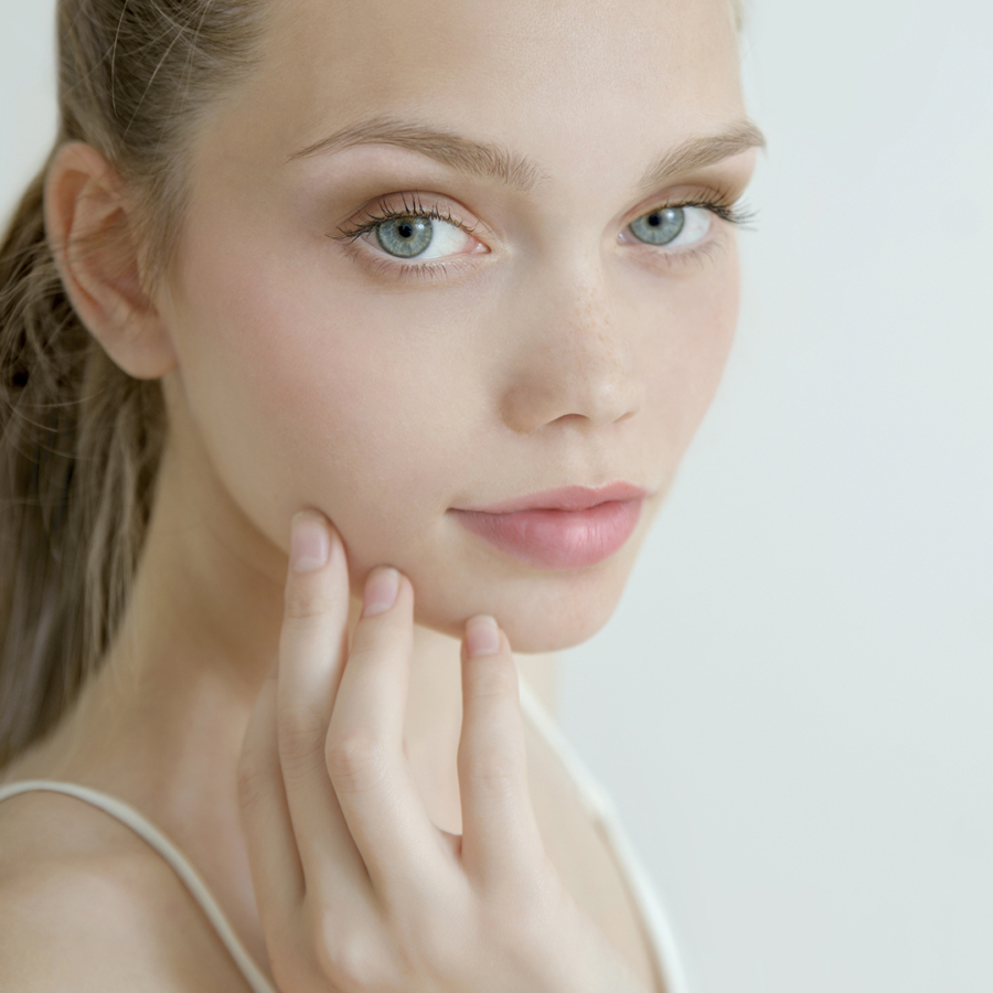 Sensitive Skin - Your Guide For The Exact Skincare Regimen For Each Skin Type // NotJessFashion.com