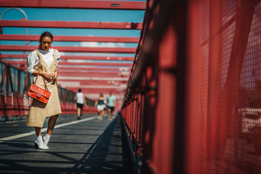 Best Ways to Drive More Traffic to Your Blog - chanel handbag, trench dress, white booties, summer outfit // Notjessfashion.com