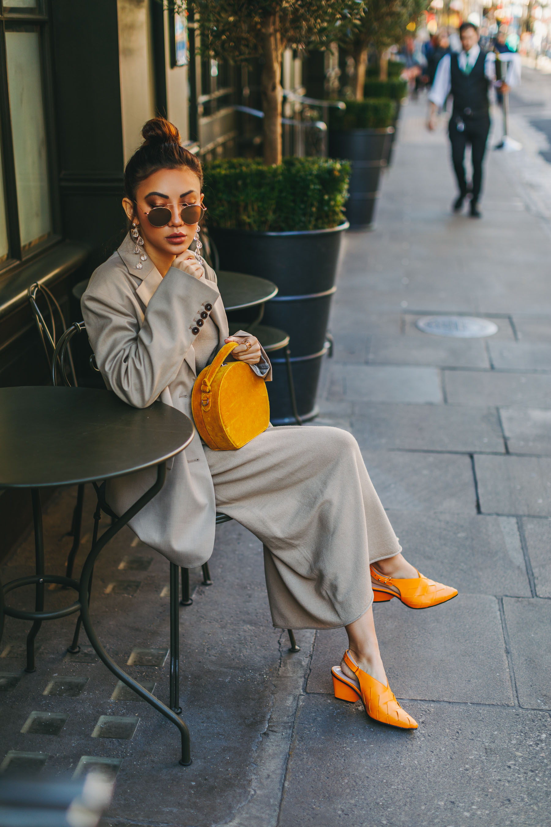 London Fashion Week Recap - Beige Outfit with yellow handbag, yellow circle bag // Notjessfashion.com