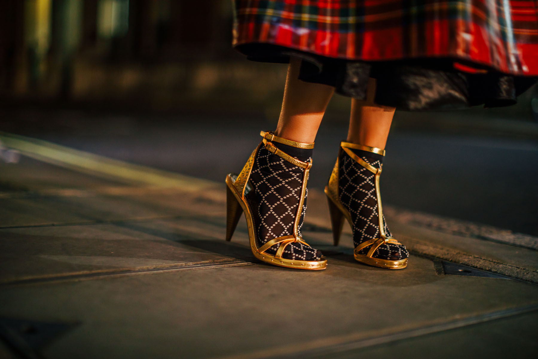 London Fashion Week Recap - burberry trench coat, socks with sandals // Notjessfashion.com