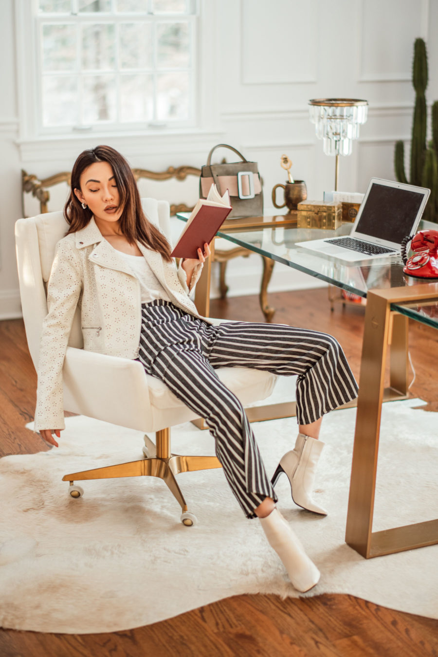 trouser styles for women featuring printed trousers // Notjessfashion.com