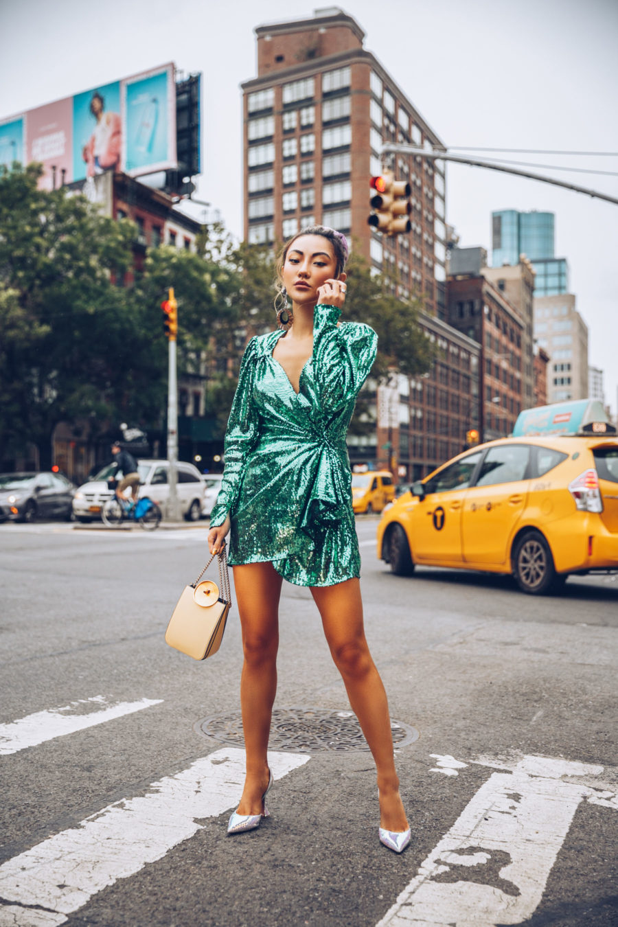 NYFW SS19 Recap, NYFW SS19 Street Style, holographic trend, metallic trend // Notjessfashion.com