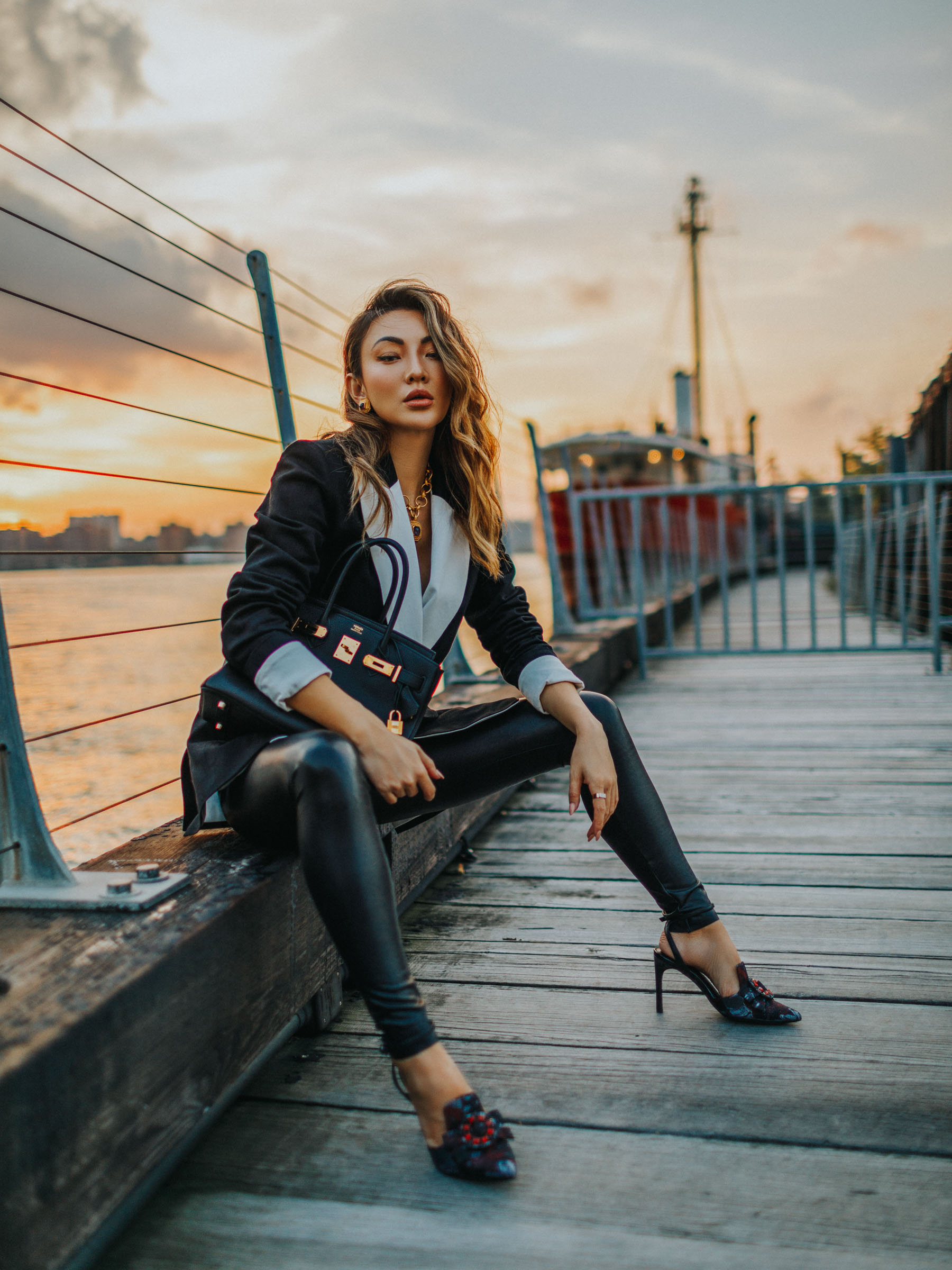 work to weekend closet, chic workwear, leather leggings and blazer, trendy office outfits, Fall Outfits from Instagram, Layers for fall, leather pants outfit // Notjessfashion.com