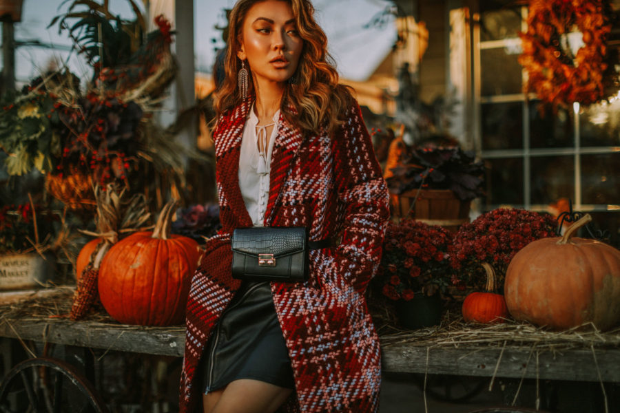 day-to-night workwear, express edition collection 2018, express plaid coat // Notjessfashion.com