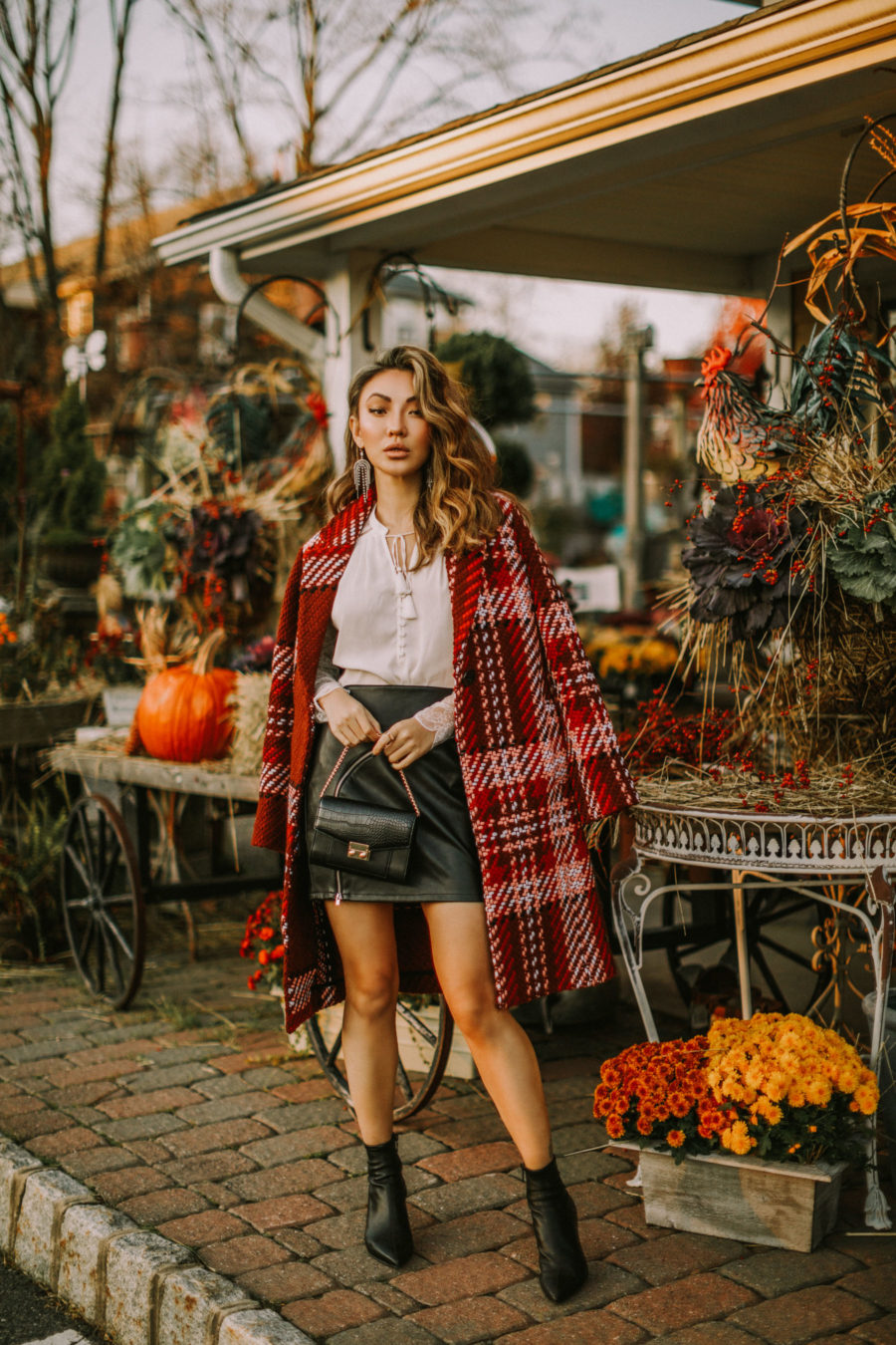 day-to-night workwear, express edition collection 2018, express plaid coat // Notjessfashion.com