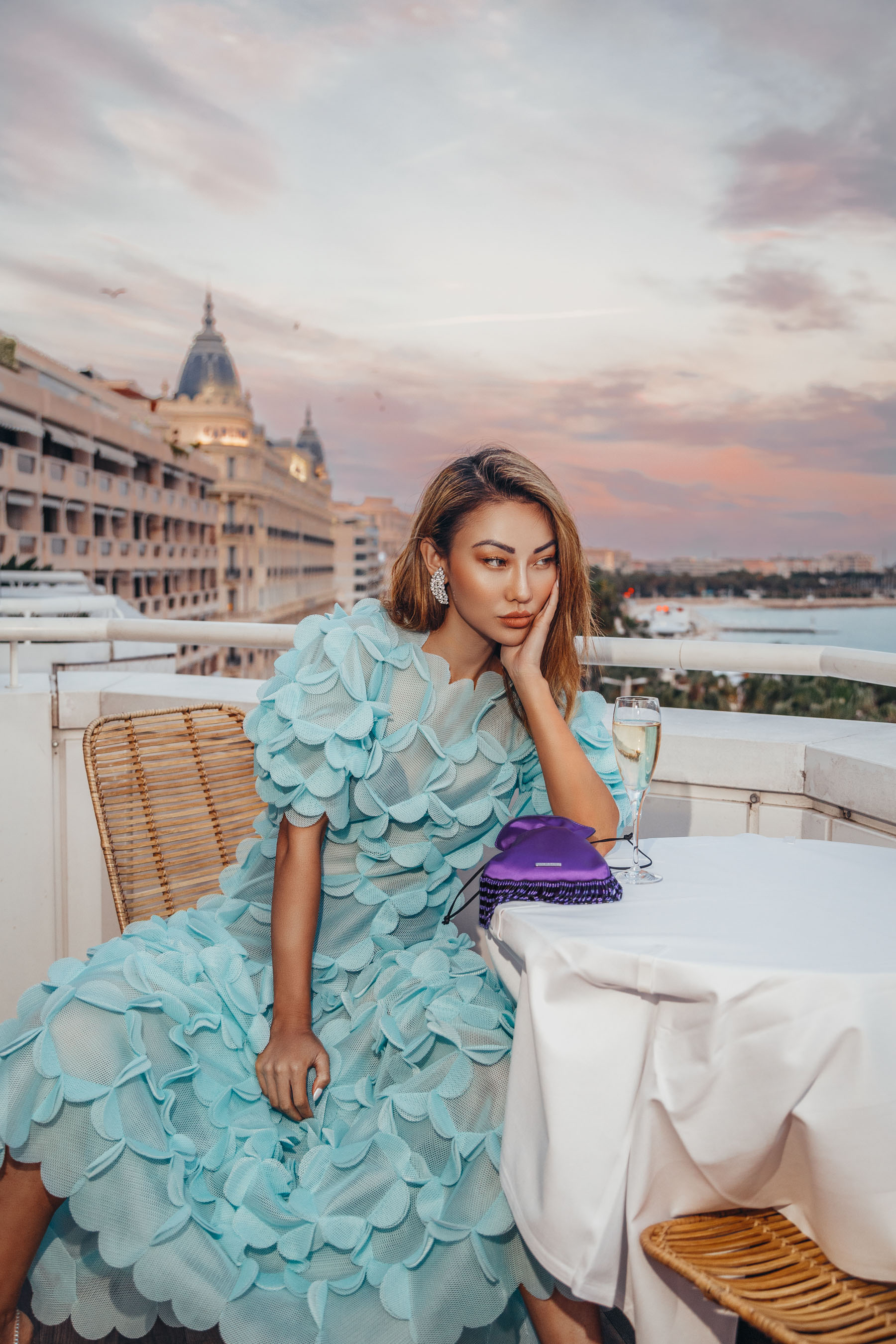 summer 2019 color trends, aquamarine color trend, aqua dress, vintage inspired dress, dresses for summer // jessicawang.com