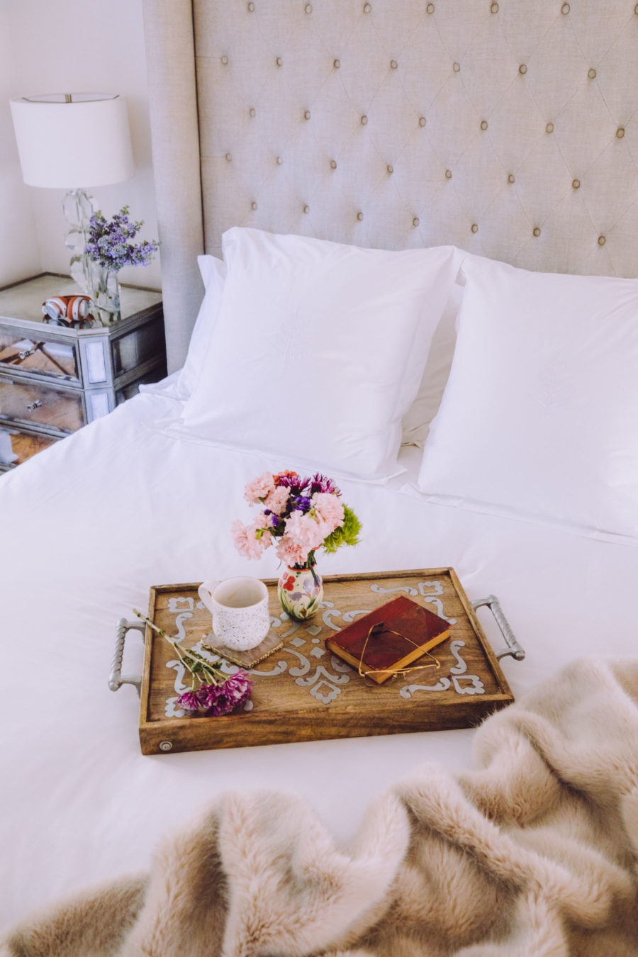 the perfect staycation featuring four seasons hotel bedding // Notjessfashion.com