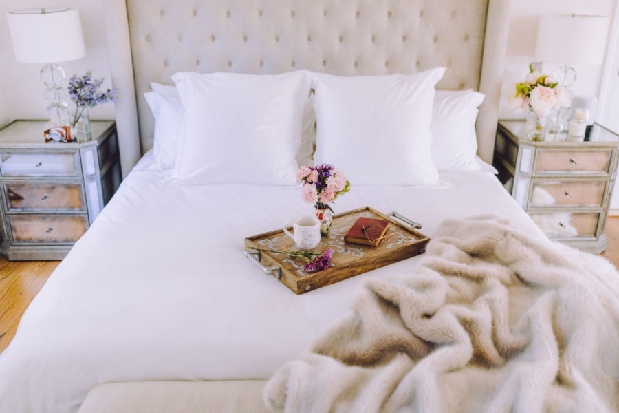 Essential elements of the perfect staycation - hotel bedding, silk pillowcases, egyptian bedsheets // Notjessfashion.com