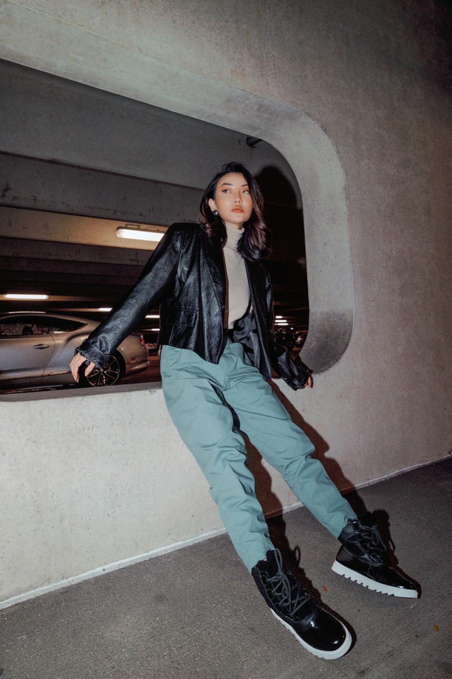 jessica wang wearing sorel winter boots with jeans and a leather jacket // Jessica Wang - Notjessfashion.com