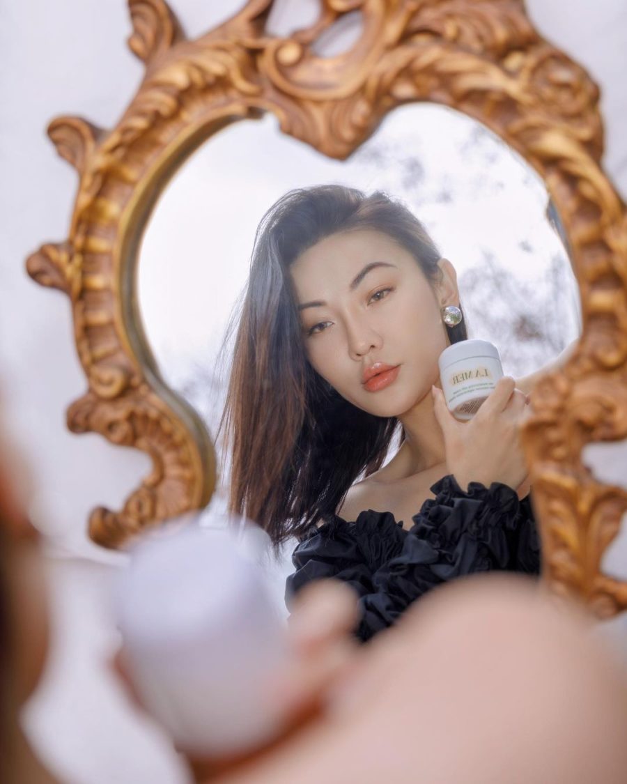 Jessica Wang no-makeup makeup look with la mer moisturizer // Jessica Wang - Notjessfashion.com